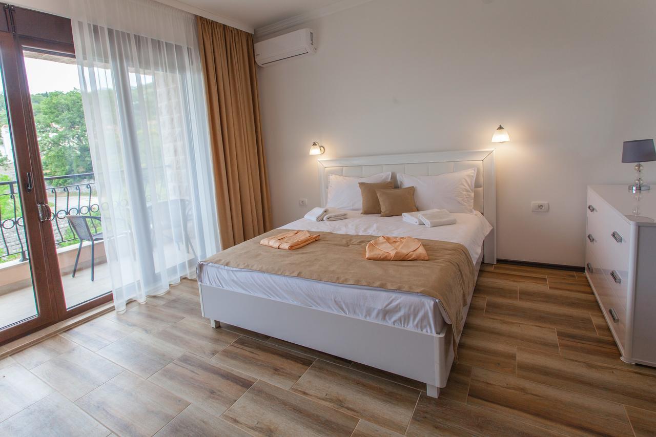 Rosmarino Apartment Sveti Stefan Exterior photo