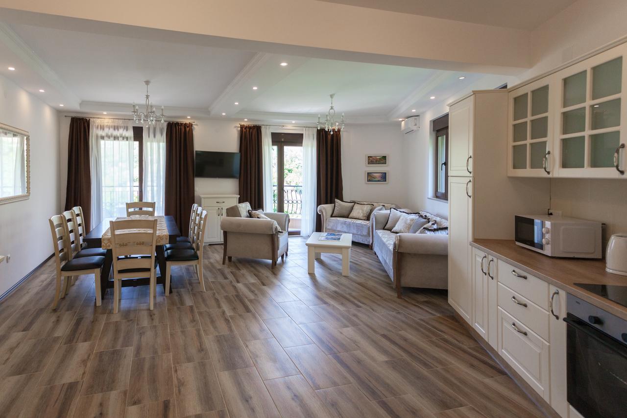Rosmarino Apartment Sveti Stefan Exterior photo